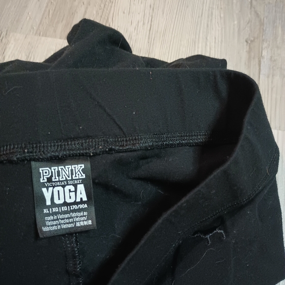 Victoria Secret - Picture 6 of 6